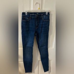 Size 6 Old Navy High-Rise Jeans
